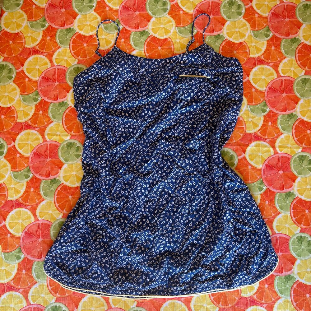 Victoria's Secret Vintage Y2K Navy Daisy Floral Cami L